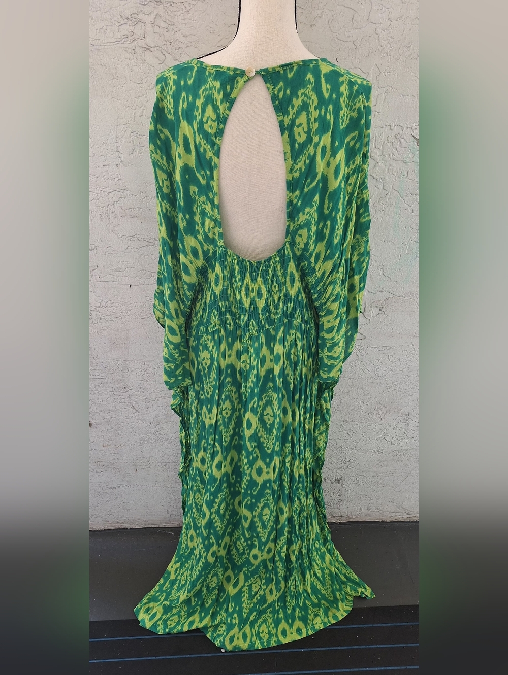 Women's Green Patterned Maxi Dress - V-Neck Kaftan Style